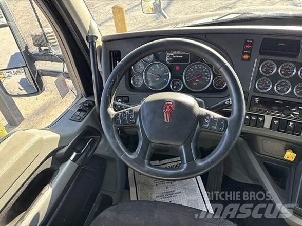 Kenworth T880 自卸式货车
