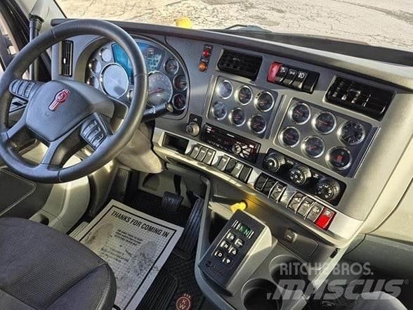 Kenworth T880 自卸式货车