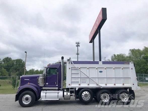 Kenworth W900 自卸式货车