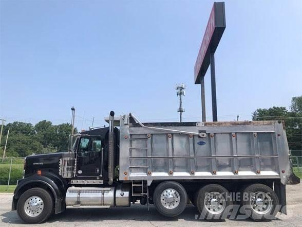Kenworth W900B 自卸式货车