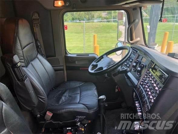 Kenworth W900B 自卸式货车