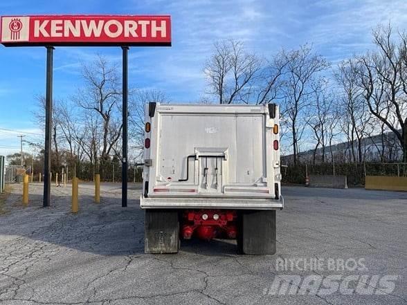 Kenworth W900B 自卸式货车