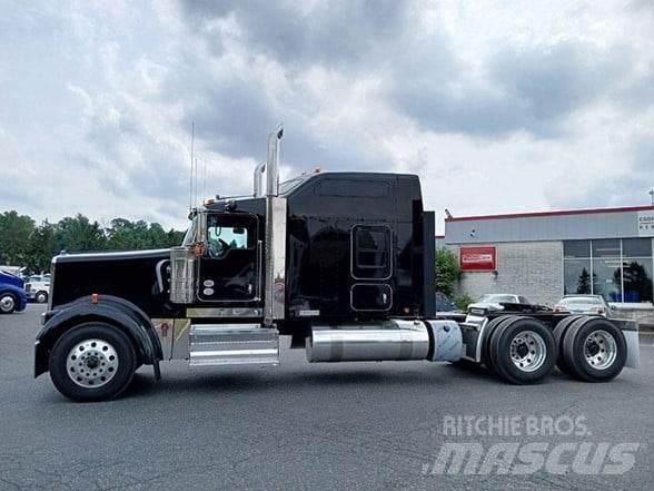Kenworth W900L 牵引车