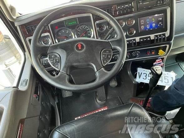 Kenworth W900L 自卸式货车