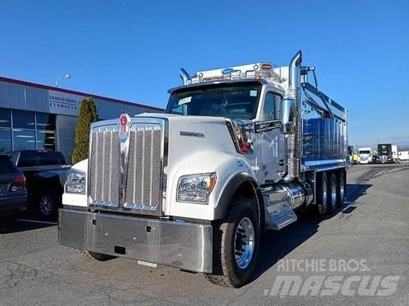 Kenworth W990 自卸式货车