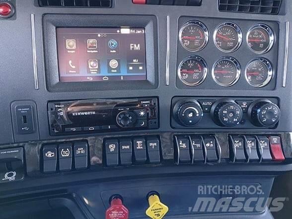 Kenworth W990 自卸式货车