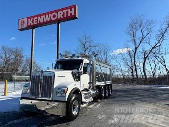 Kenworth W990 自卸式货车