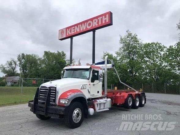 Mack GRANITE GU713 垃圾车