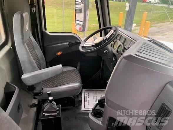 Mack GRANITE GU713 垃圾车