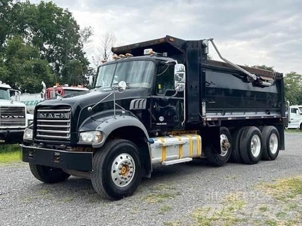 Mack GRANITE GU713 自卸式货车