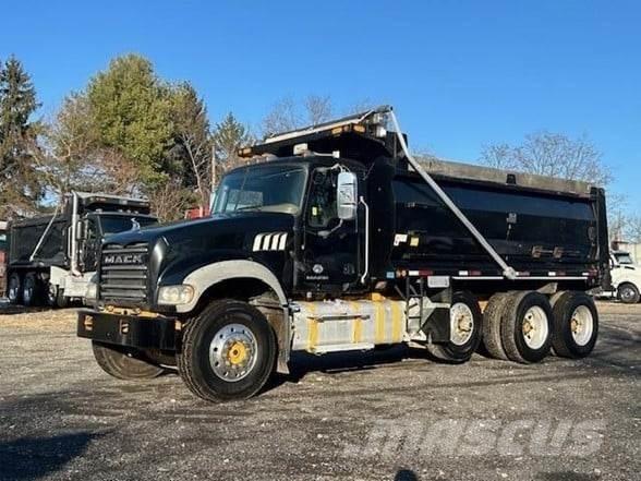 Mack GRANITE GU713 自卸式货车