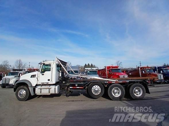 Mack GRANITE GU713 垃圾车
