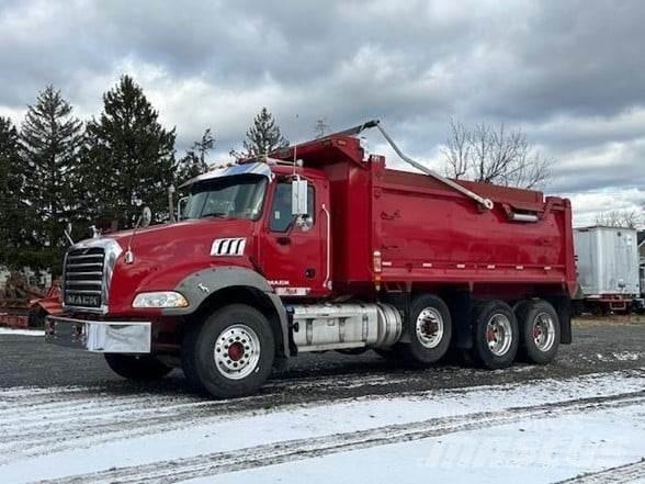 Mack GRANITE GU813 自卸式货车