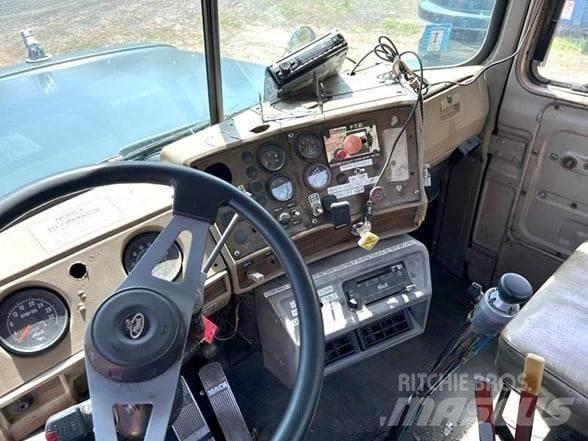 Mack RD686SX 垃圾车
