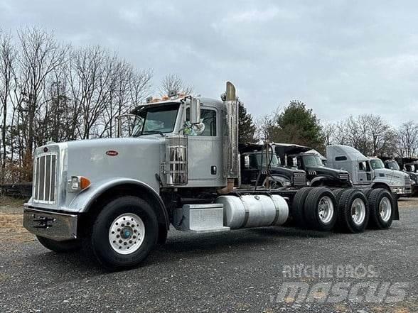 Peterbilt 367 牵引车