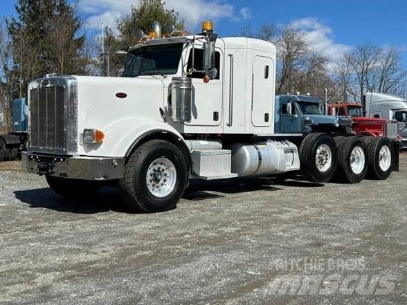 Peterbilt 367 牵引车