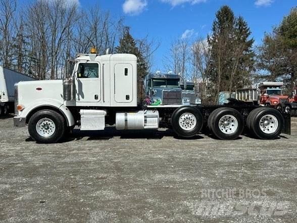 Peterbilt 367 牵引车