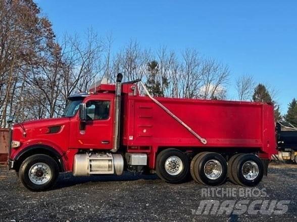 Peterbilt 567 自卸式货车