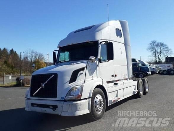 Volvo VNL64T670 牵引车