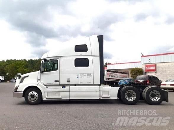 Volvo VNL64T780 牵引车