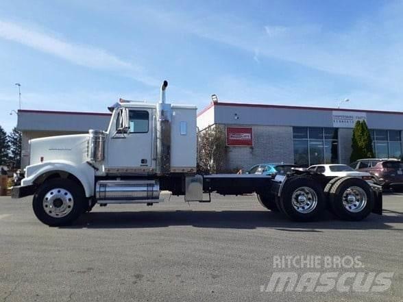 Western Star 4900 牵引车