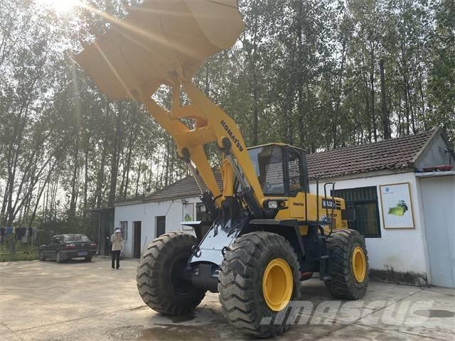 Komatsu WA380 轮式装载机