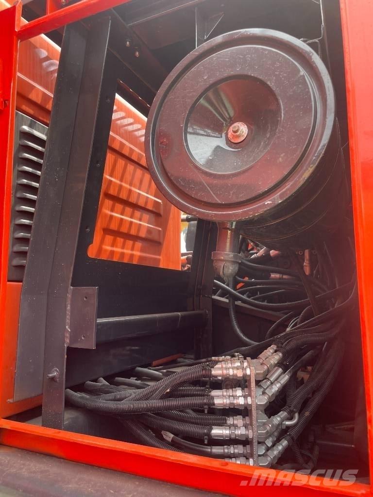 Doosan DX 225 LC 履带挖掘机