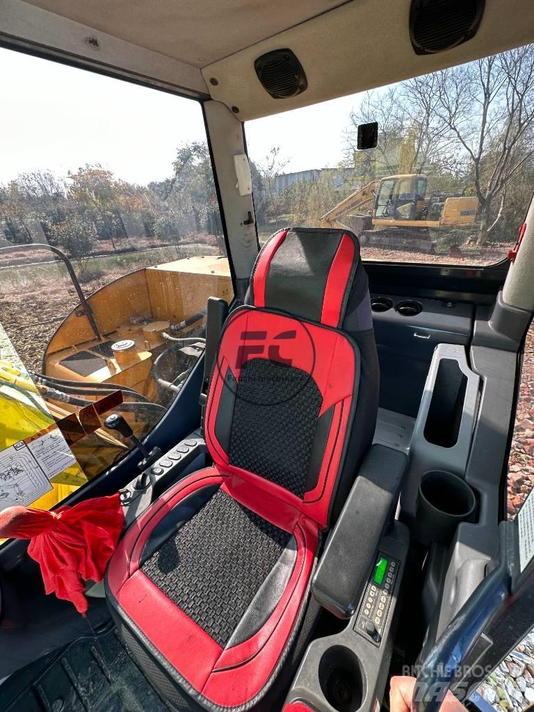Komatsu PC 70-8 履带挖掘机