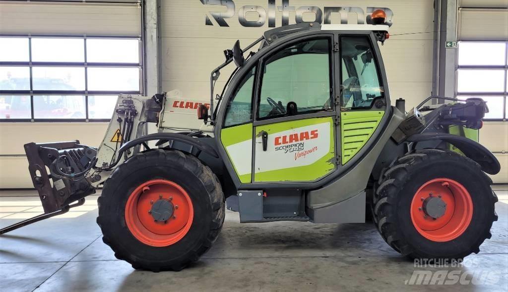 CLAAS Scorpion 7045 伸缩臂叉装车|叉装车