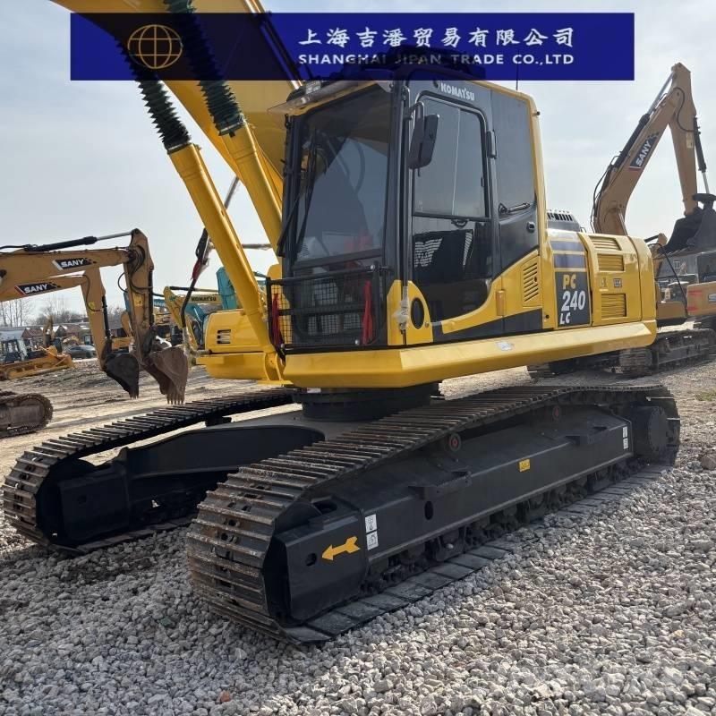 Komatsu PC 240 履带挖掘机