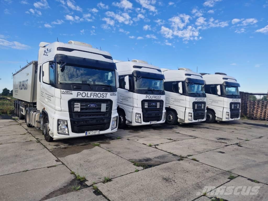 Ford F-Max 篷布货车