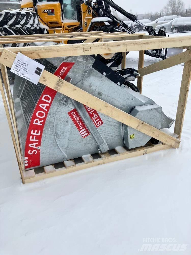 Frnasgård STS 1800 融雪撒布机