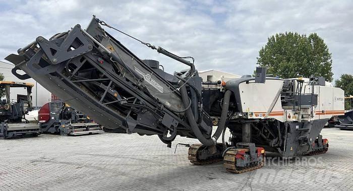 Wirtgen W 220 沥青路面铣刨机|铣刨机