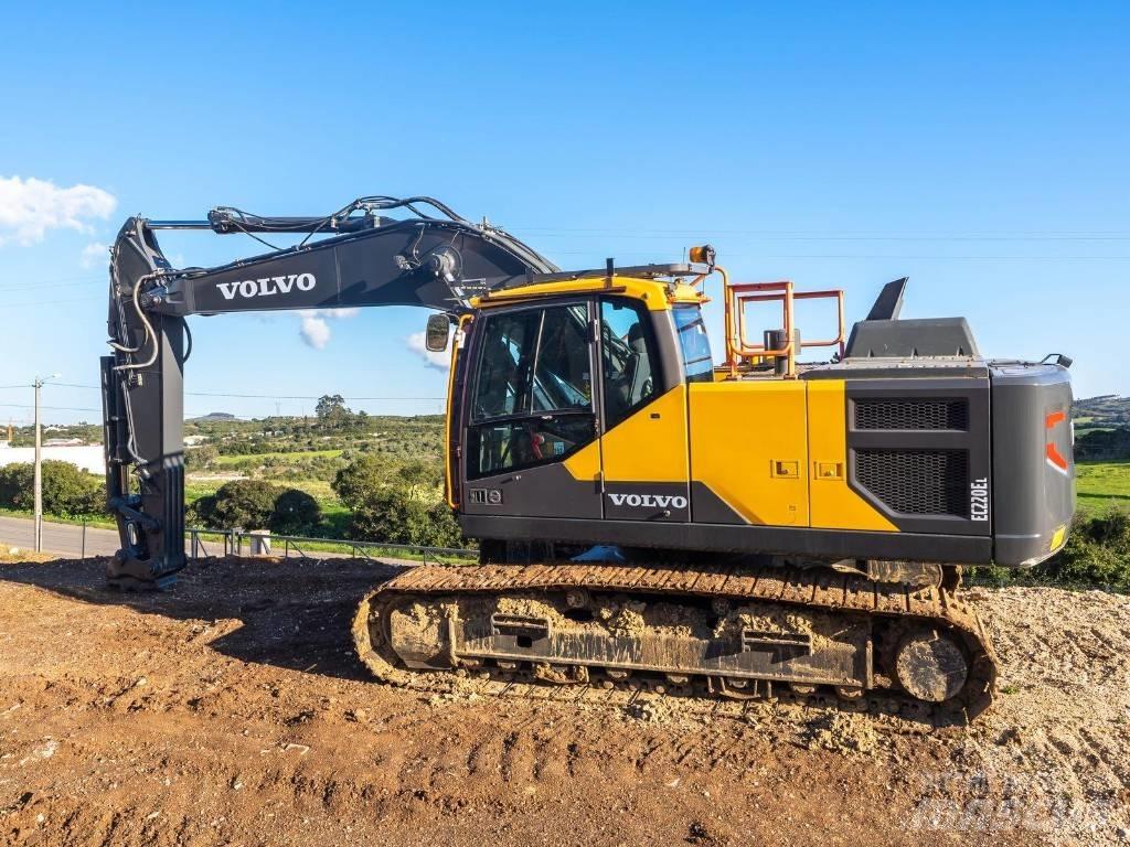 Volvo EC 220 E 履带挖掘机