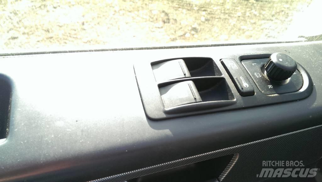 Volkswagen Multivan 迷你巴士