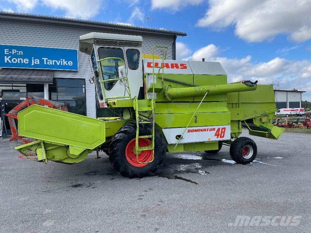 CLAAS Dominator 48 联合收割机
