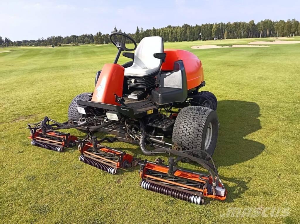 Jacobsen LF3400 骑乘式割草机