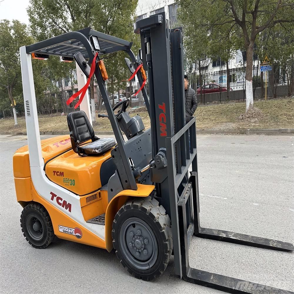 TCM FD30ZT 柴油叉车
