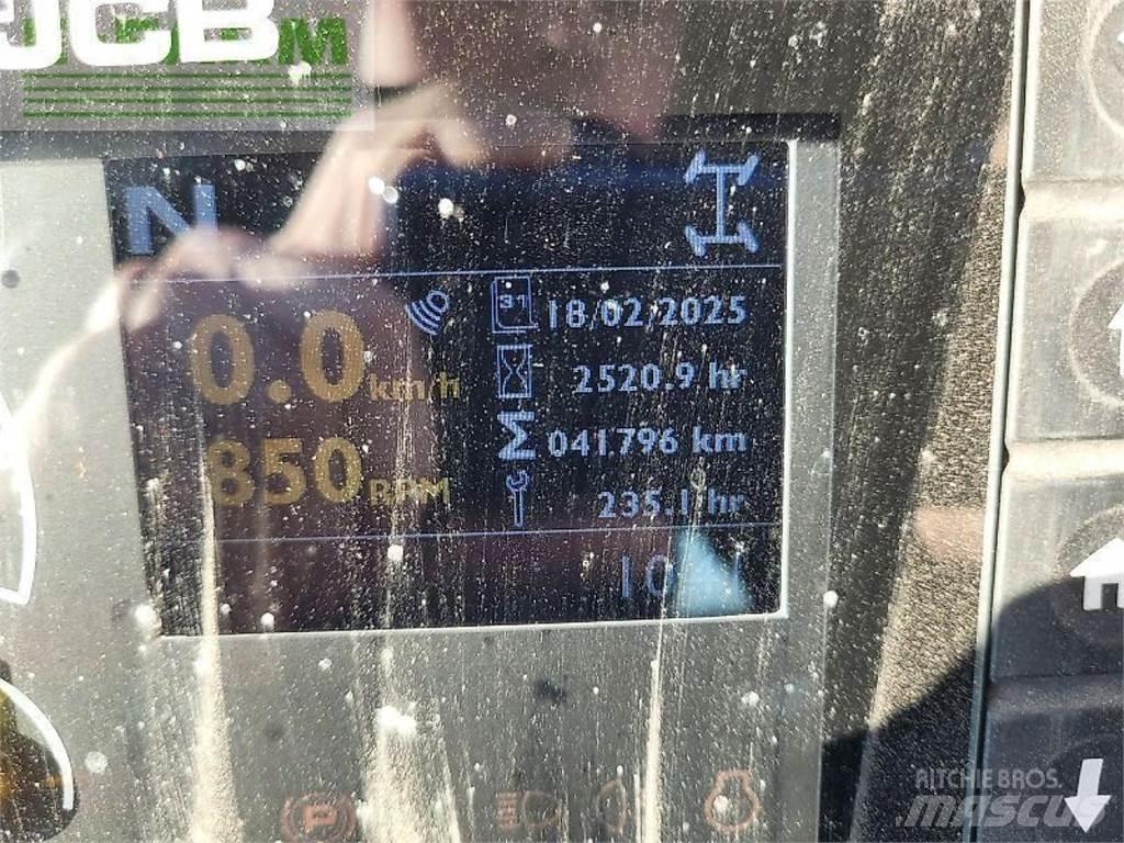 JCB 4220 fastrac 拖拉机/农用车