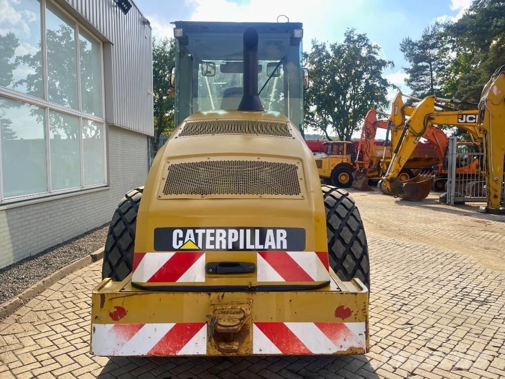 CAT CS 56       2010 单轮压路机
