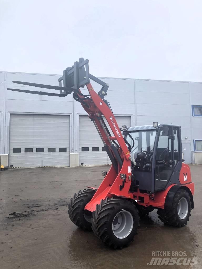 VM Loader 1040LXC 小型装载机
