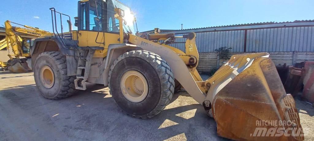 Komatsu WA 470-6 轮式装载机