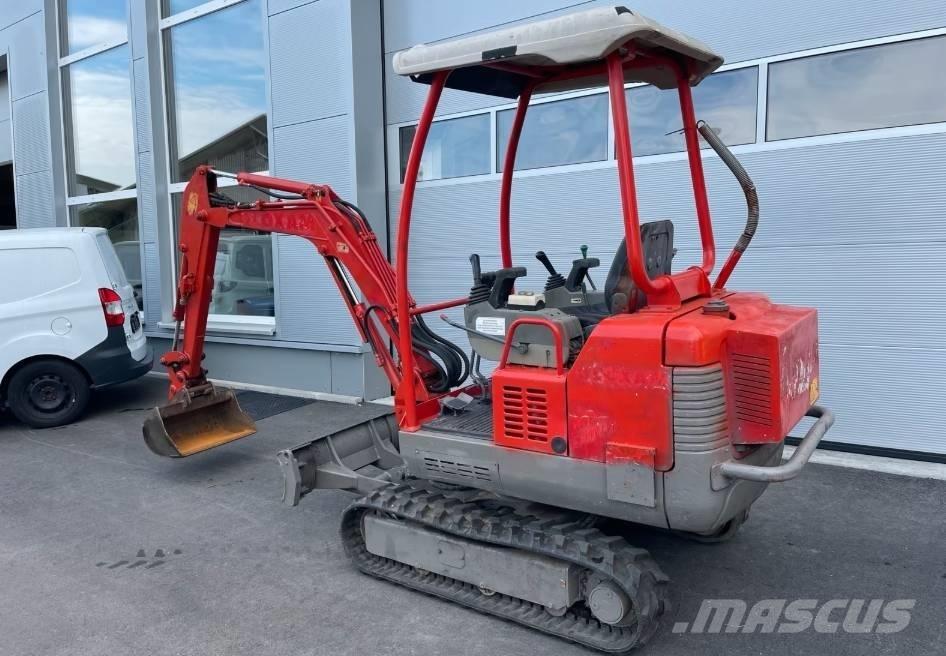 Takeuchi TB 016 小型挖掘机