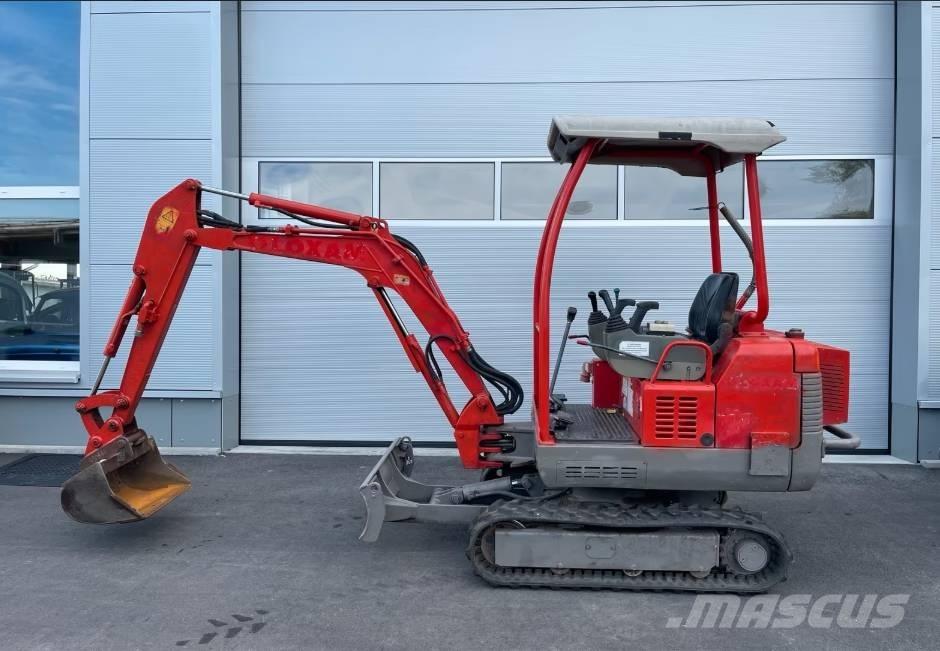 Takeuchi TB 016 小型挖掘机