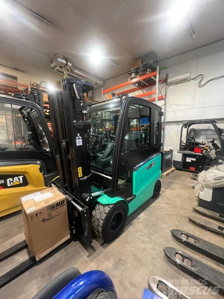 Mitsubishi FB25ACN 电动叉车