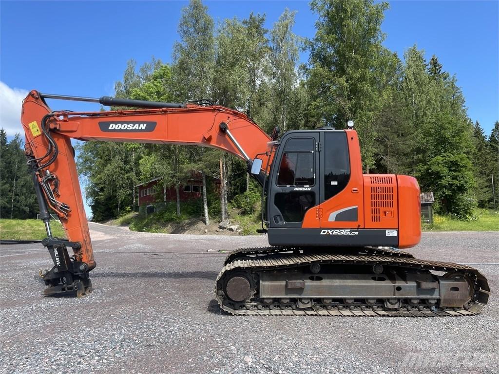 Doosan DX 235 LCR 履带挖掘机