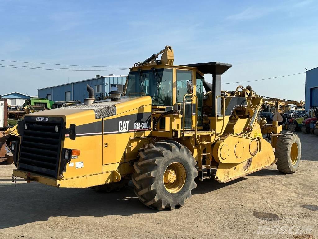 CAT RM 300 沥青再生设备