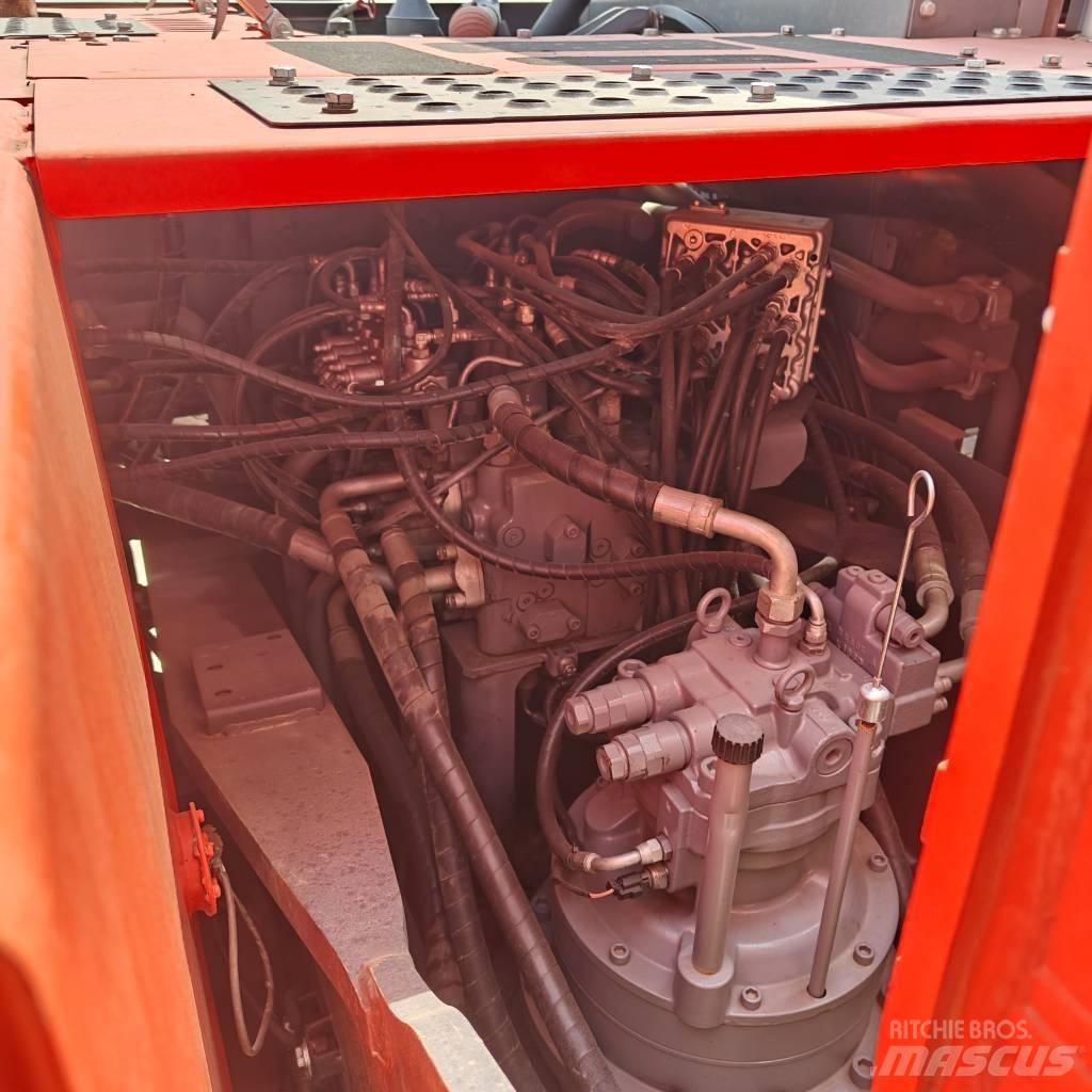Hitachi 240LC-3 履带挖掘机