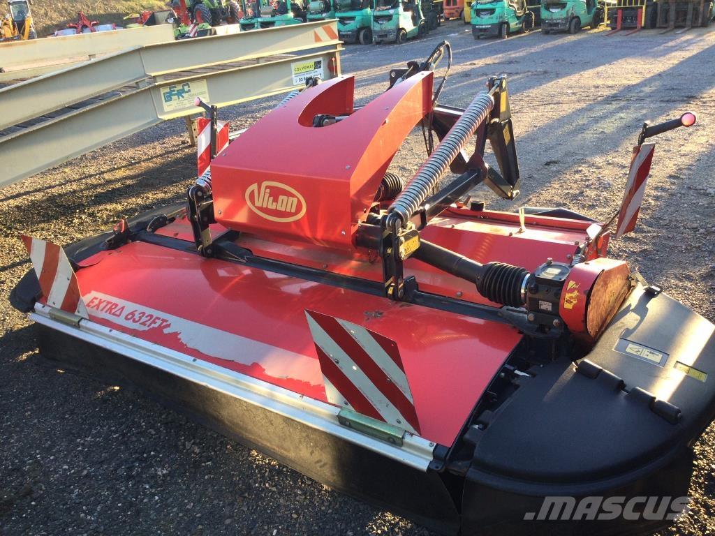 Vicon EXTRA 632 FT 装载牵引式割草机