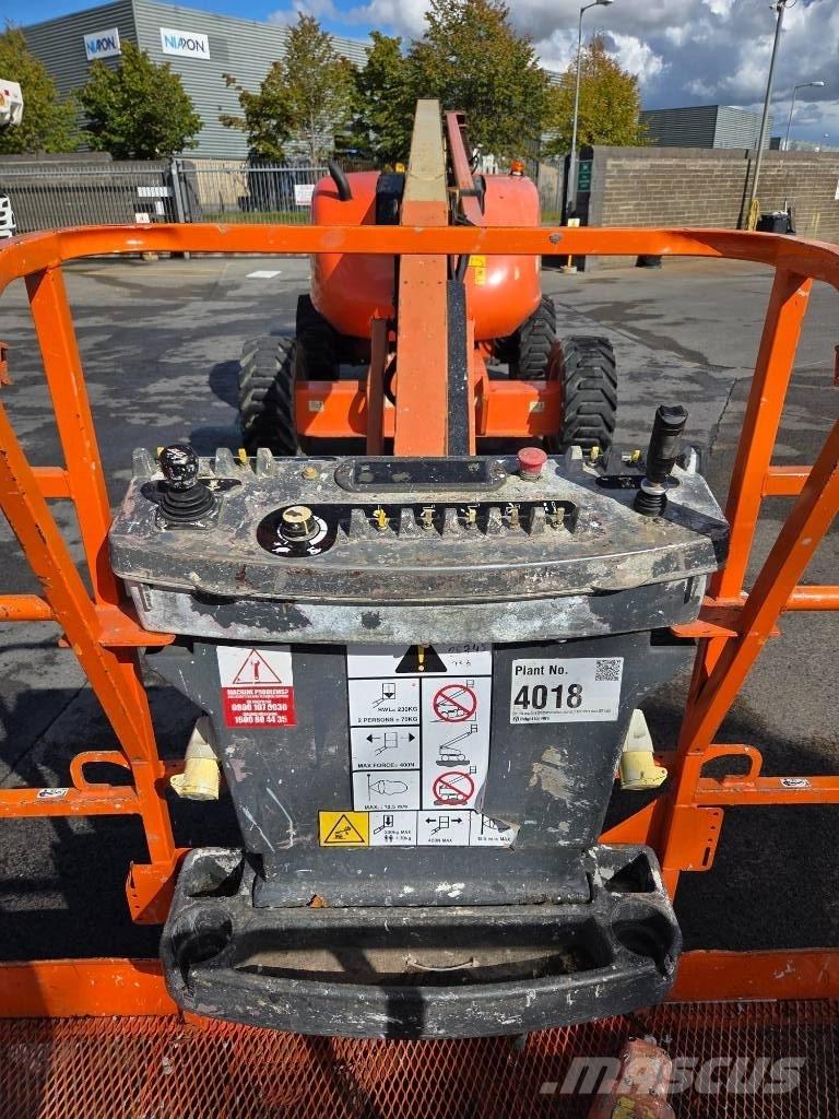 JLG 600 AJ 曲臂高空工作平台
